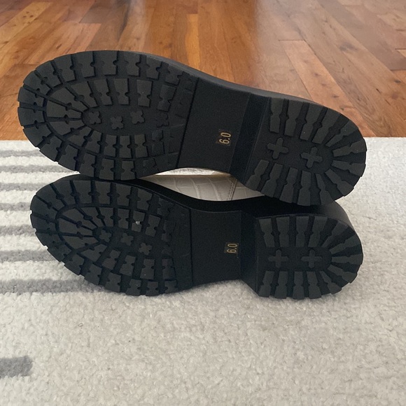 Steve Madden Tyclone Bootie White Croco 6 M - Picture 4 of 5